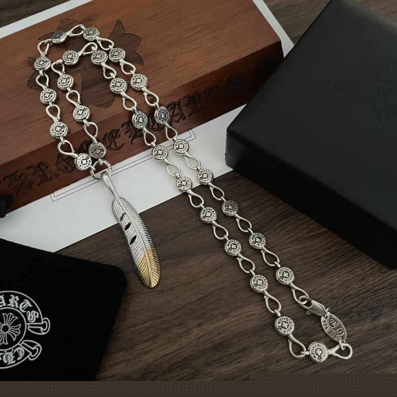 Ch**me He**ts necklaces